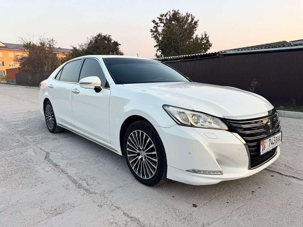 Toyota Crown: 2019 г., 2 л, Автомат, Бензин, Седан: фото 5