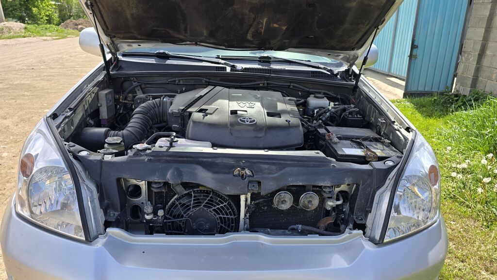Toyota Land Cruiser Prado: 2005 г., 4 л, Автомат, Газ, Внедорожник: фото 5