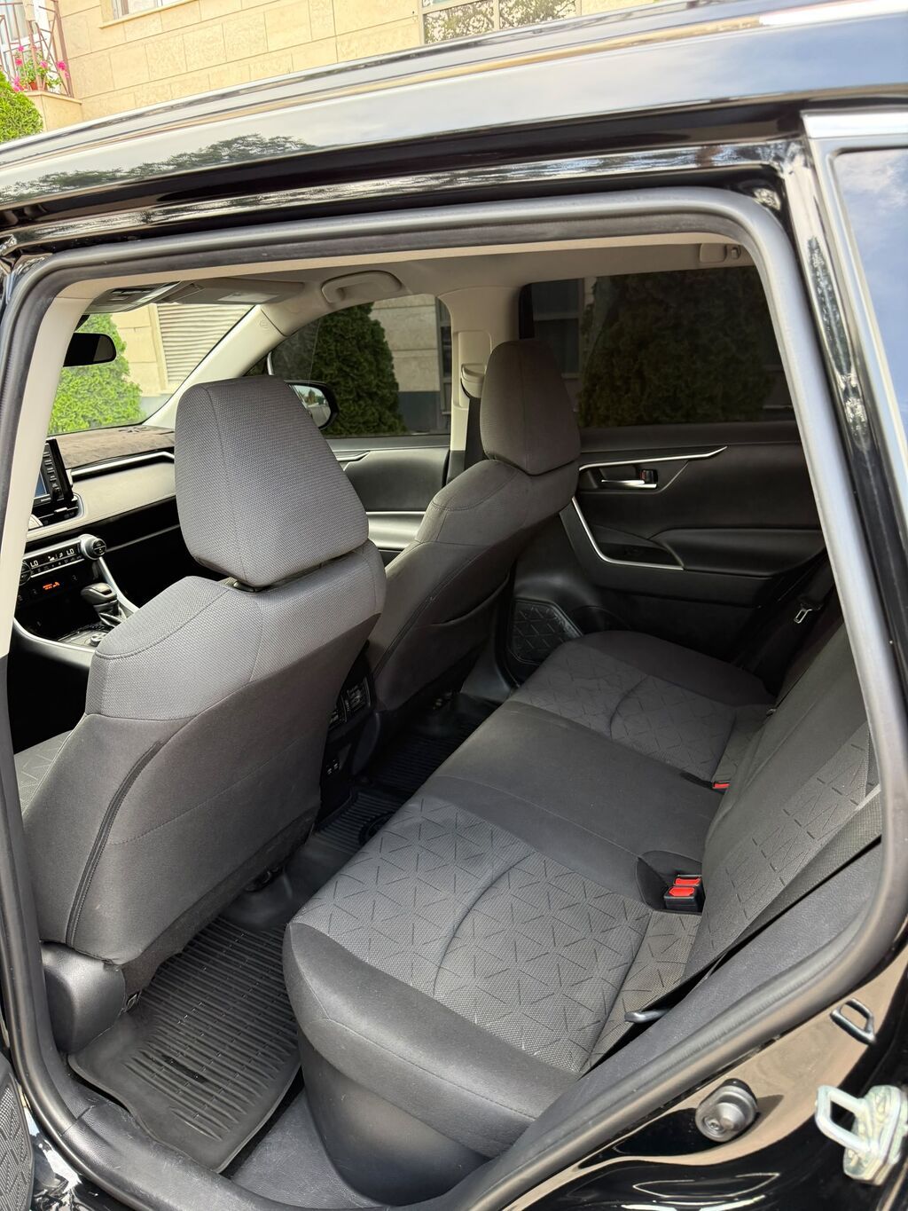 Toyota RAV4: 2020 г., 2.5 л, Автомат, Гибрид, Кроссовер: фото 7