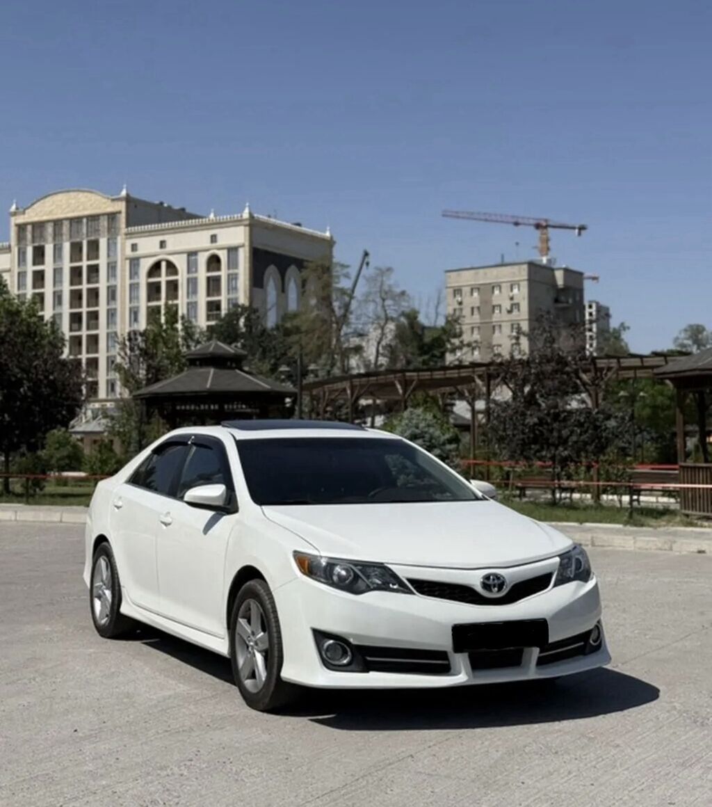 Toyota Camry: 2012 г., 2.5 л, Автомат, Бензин, Седан: фото 3
