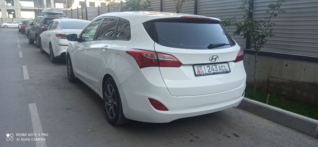 Hyundai i30 2016, 1.6 л, механика, универсал: фото 3