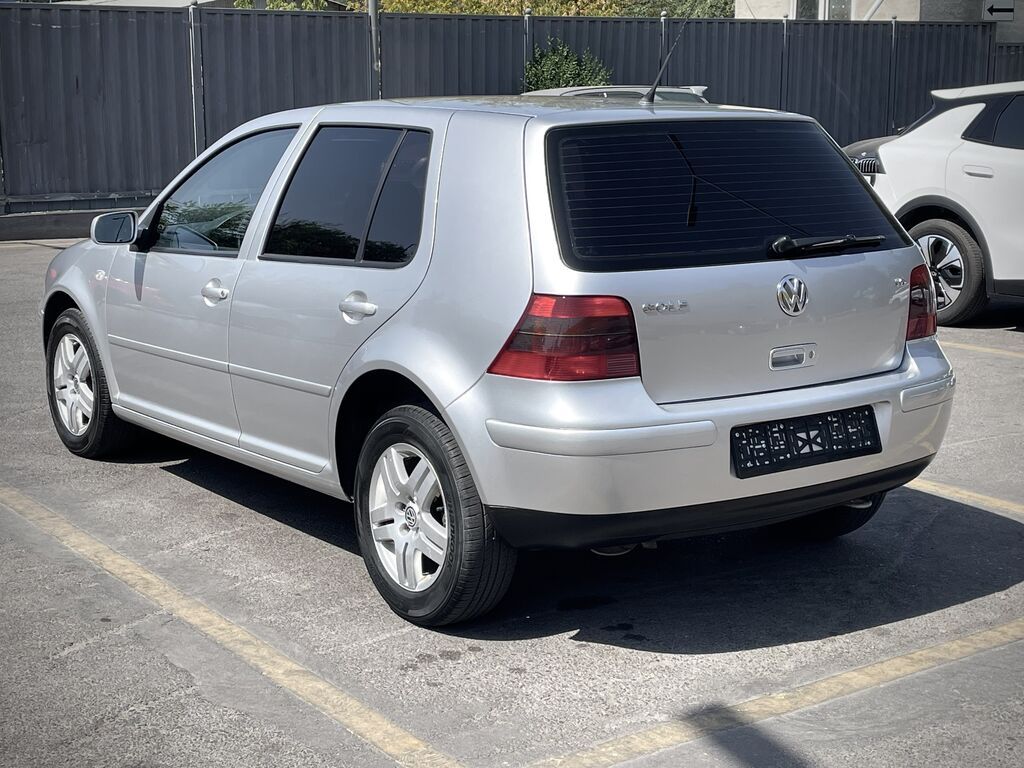 Volkswagen Golf: 2001 г., 1.6 л, Автомат, Бензин, Хэтчбэк: фото 6