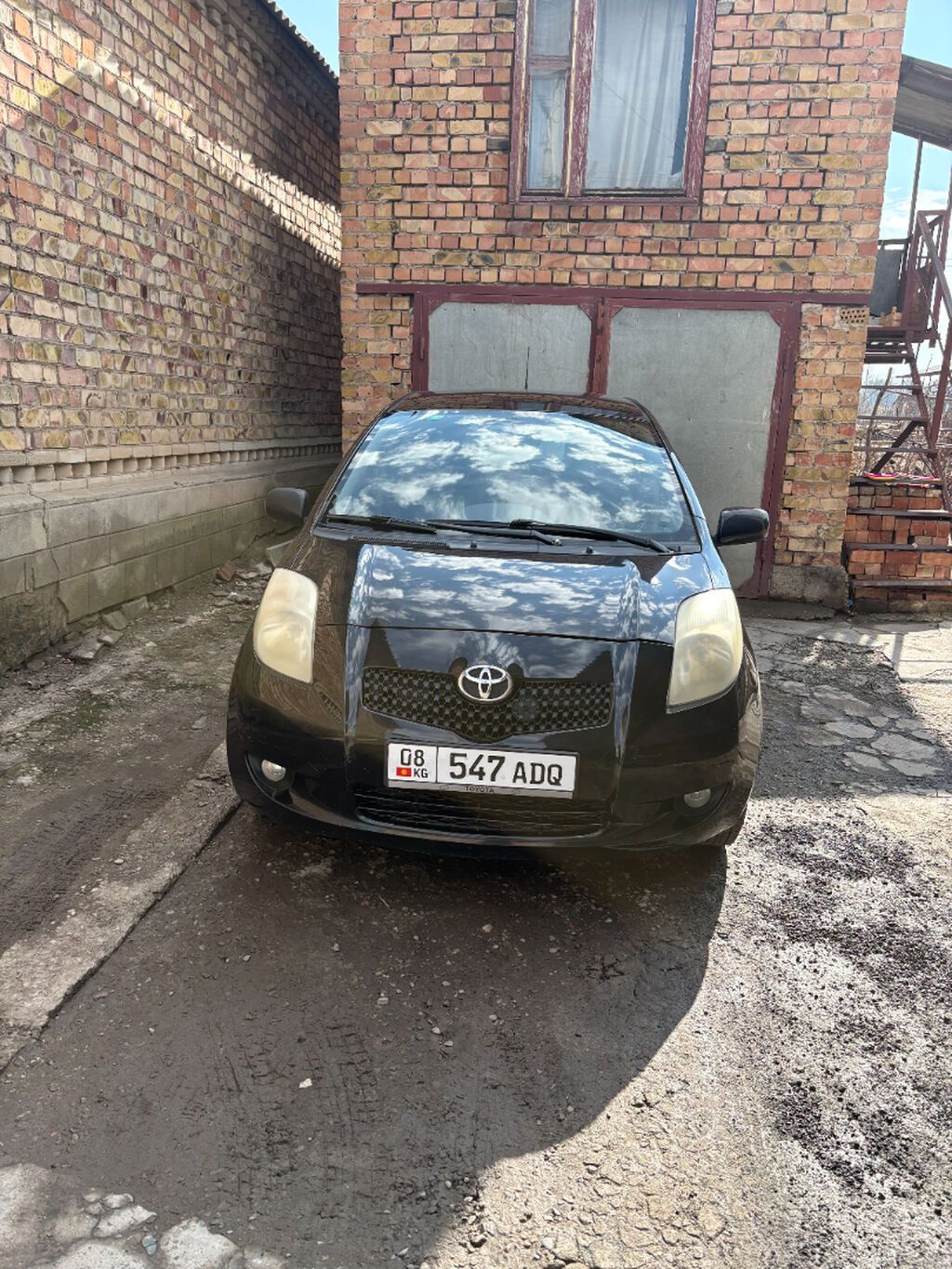 Toyota Yaris: 2007 г., 1.3 л, Механика, Бензин, Хэтчбэк: фото 3