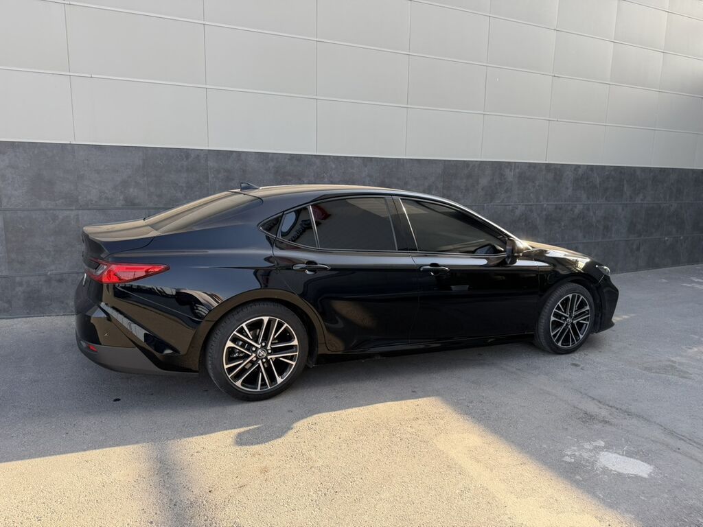 Toyota Camry: 2024 г., 2.5 л, Автомат, Бензин, Седан: фото 4