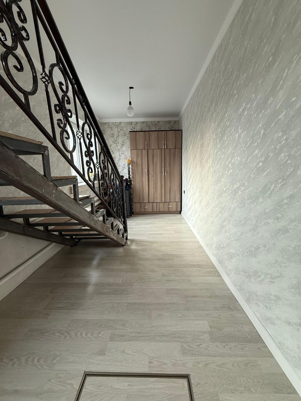 6 комнат, 160 м², 8 соток, Бишкек, Собственник: фото 1