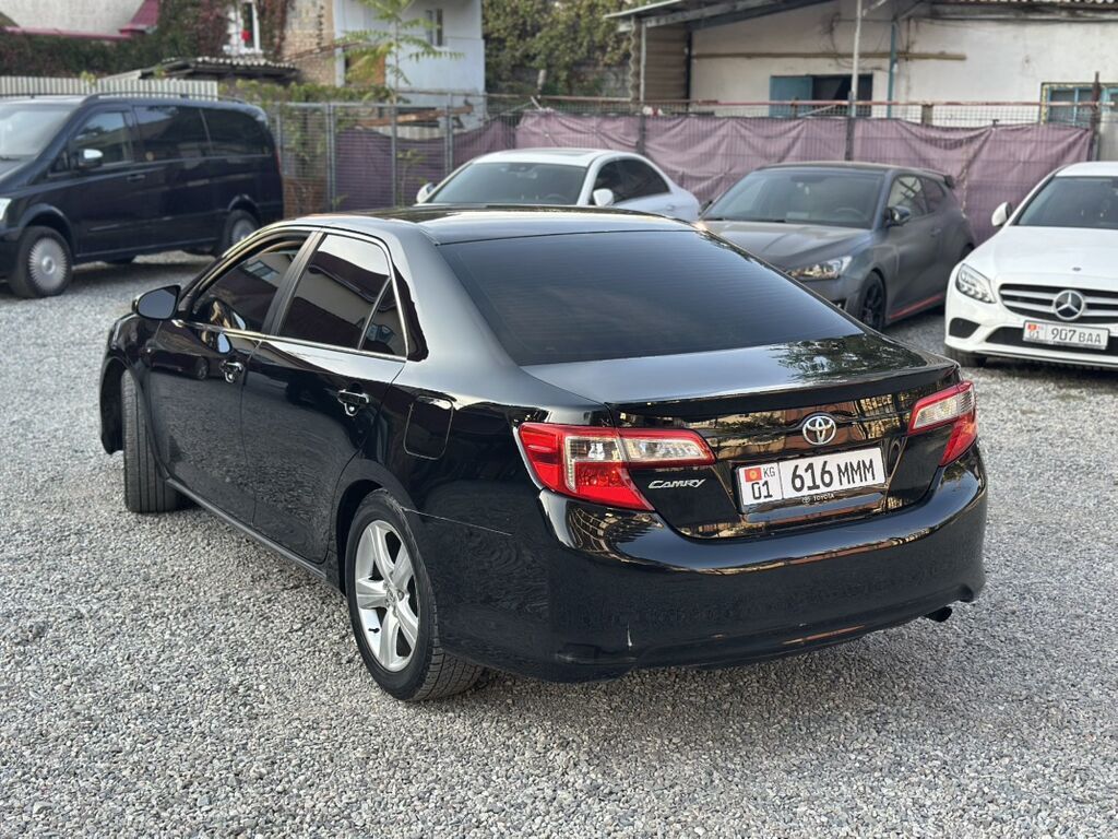 Toyota Camry: 2012 г., 2.5 л, Бензин, Седан: фото 3