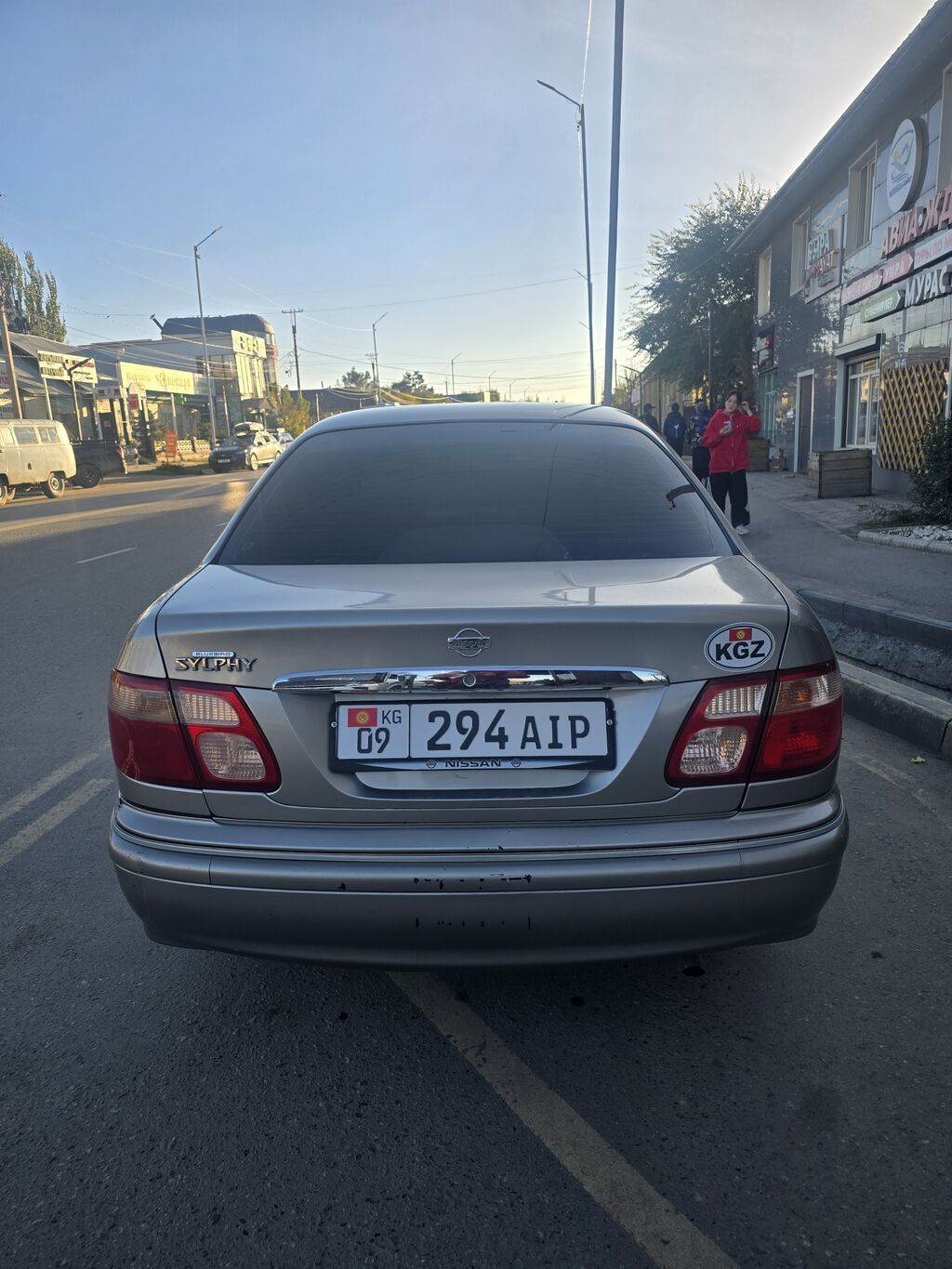 Nissan Sylphy: 2001 г., 2 л, Автомат, Бензин, Седан: фото 3