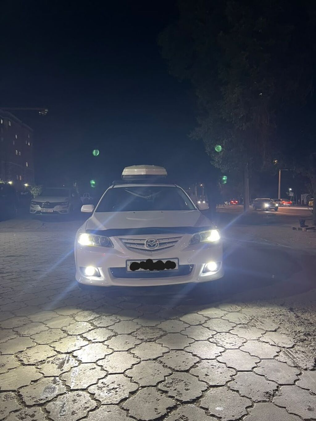 Mazda Atenza: 2003 г., 2.3 л, Автомат, Бензин, Хэтчбэк: фото 2