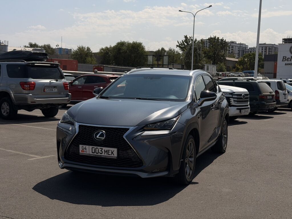 Lexus NX: 2015 г., 2 л, Автомат, Бензин, Кроссовер: фото 2