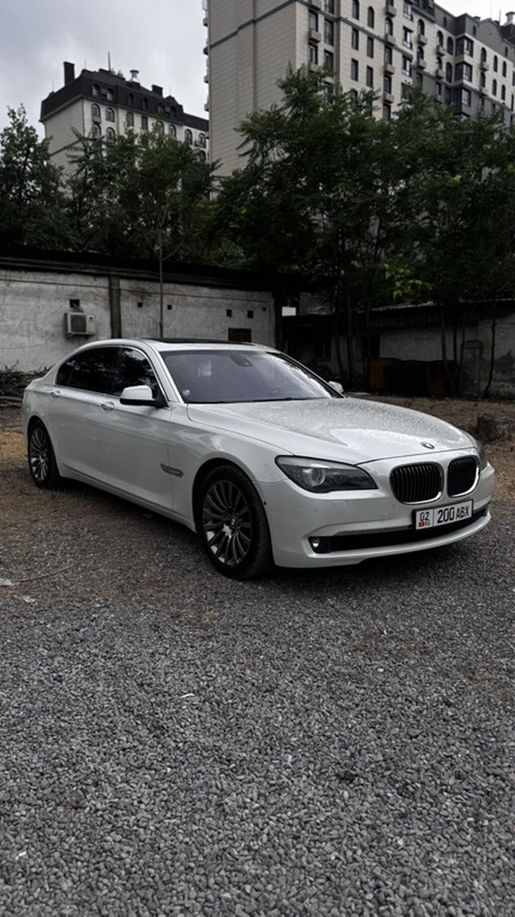BMW 7 series: 2010 г., 6 л, Автомат, Бензин, Седан: фото 2