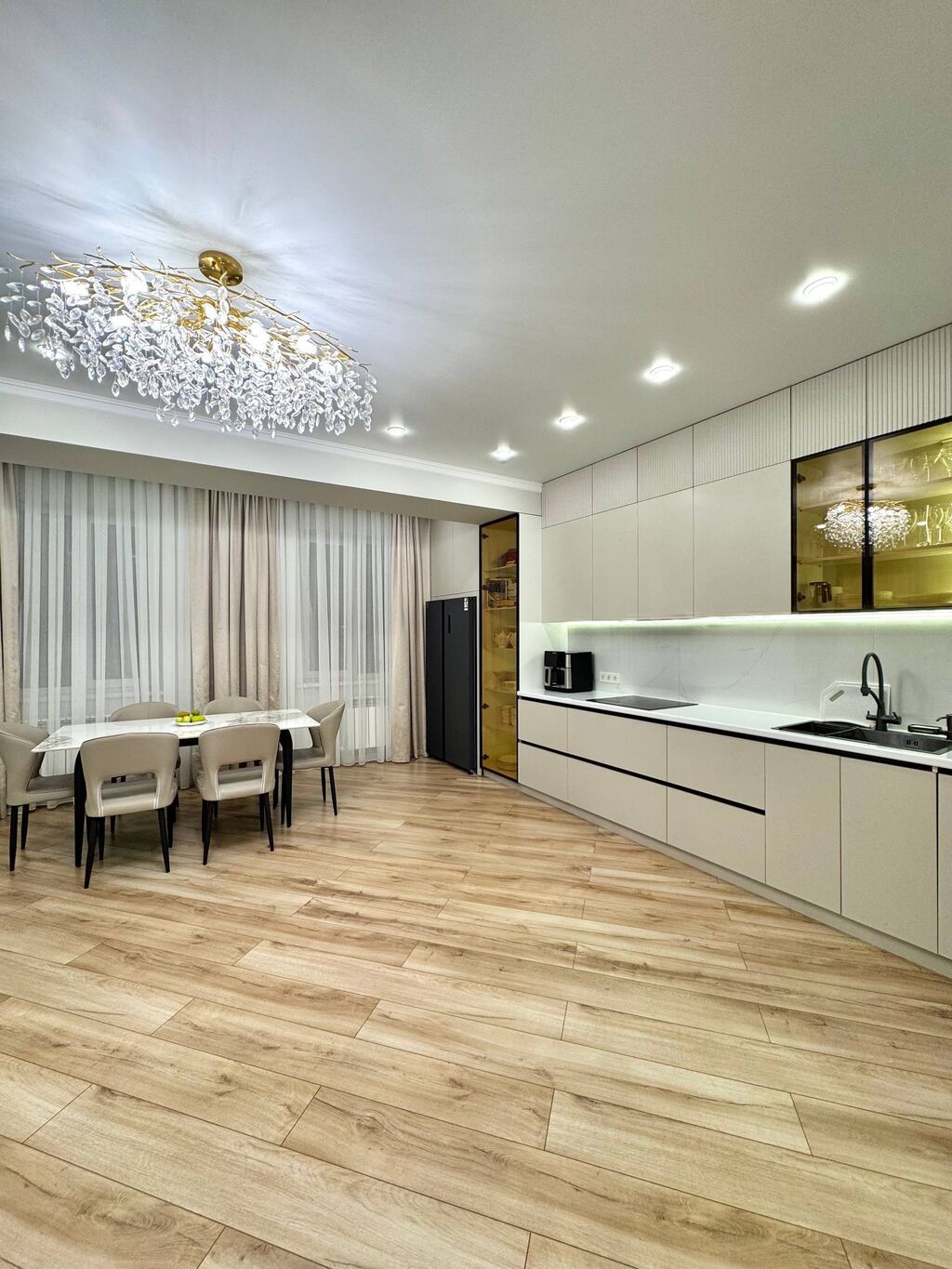 4 комнаты, 102 м², Элитка, 10 этаж, Евроремонт: фото 2