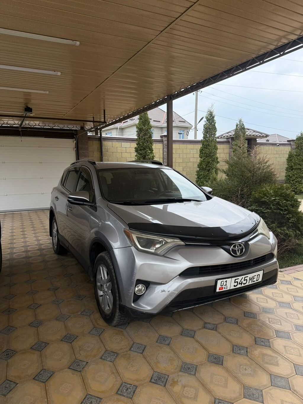 Toyota RAV4: 2016 г., Автомат, Бензин, Кроссовер: фото 1