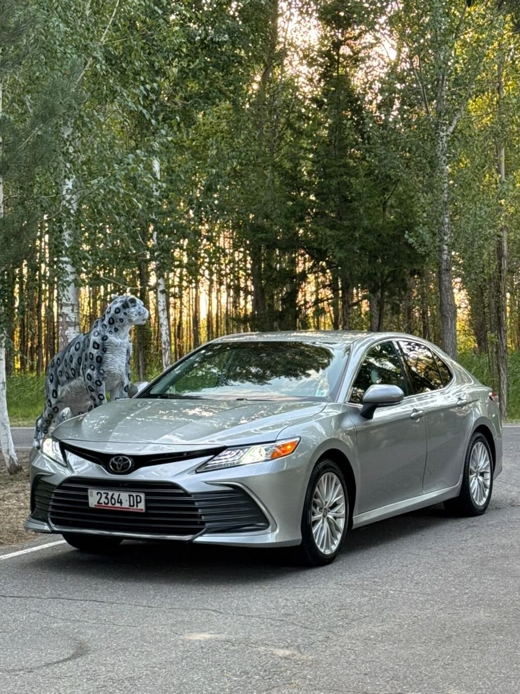 Toyota Camry: 2020 г., 2.5 л, Автомат, Гибрид, Седан: фото 3