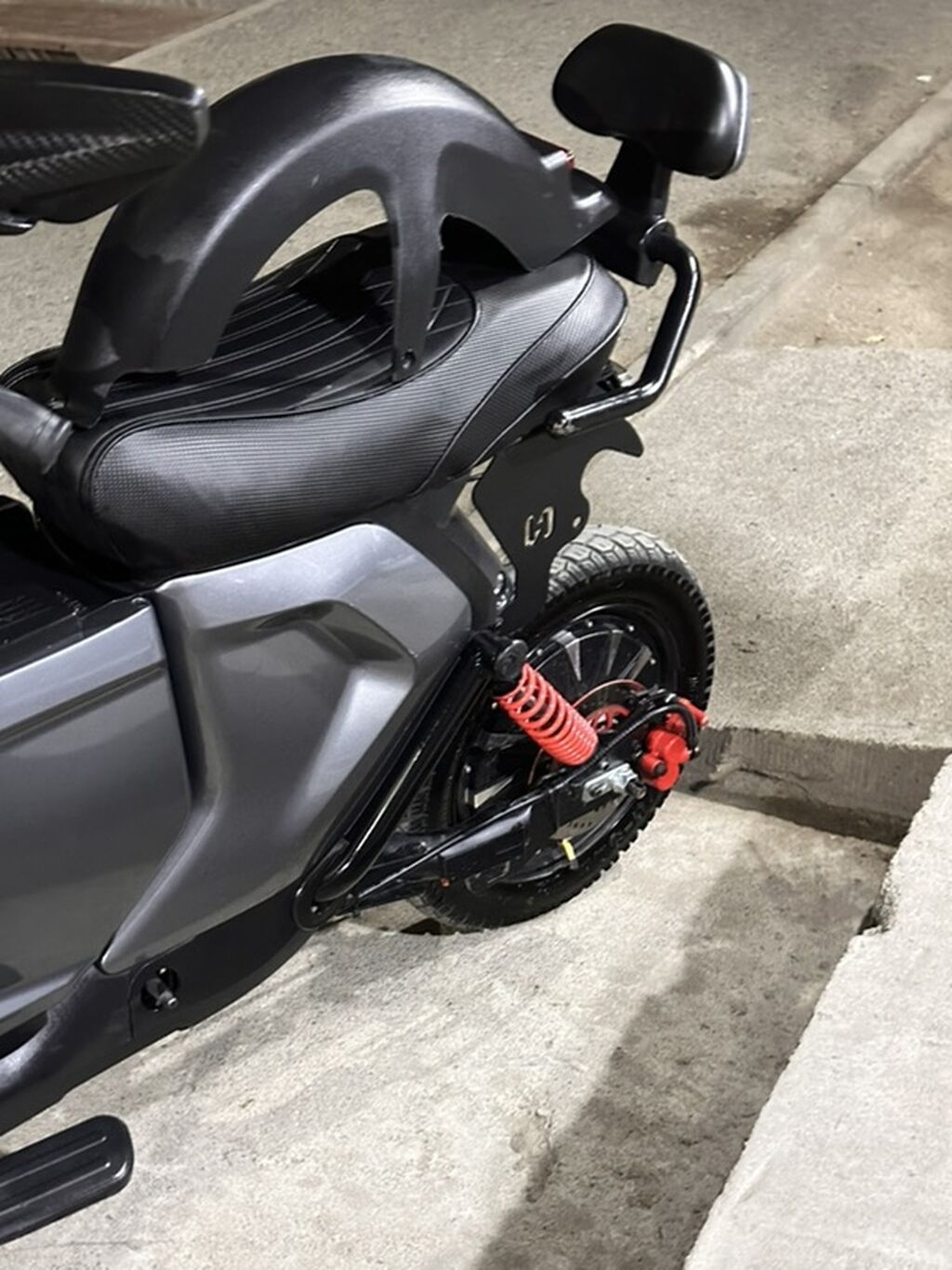 Электроскутер U-B1 1500W 64\40 Запас 80-110 Ограничитель убран: фото 4