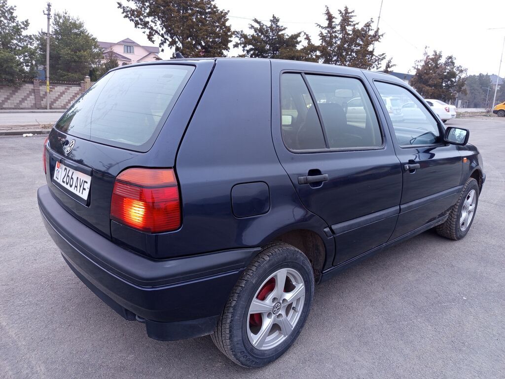 Volkswagen Golf: 1992 г., 1.8 л, Механика, Бензин, Хэтчбэк: фото 7