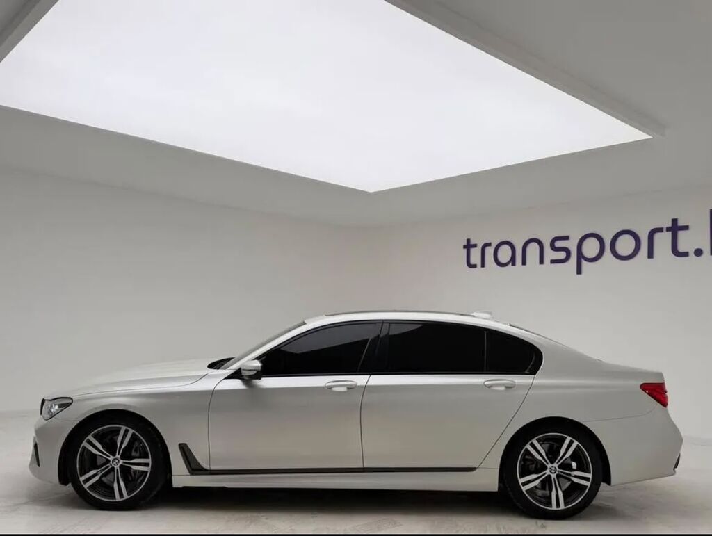 BMW 7 series: 2018 г., Автомат, Бензин, Седан: фото 8