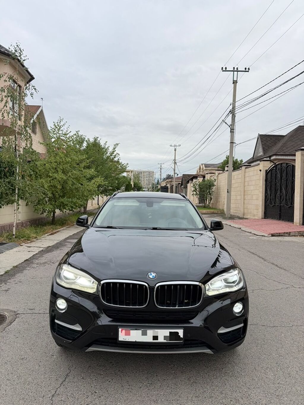 BMW X6: 2018 г., 3 л, Автомат, Бензин, Кроссовер: фото 2