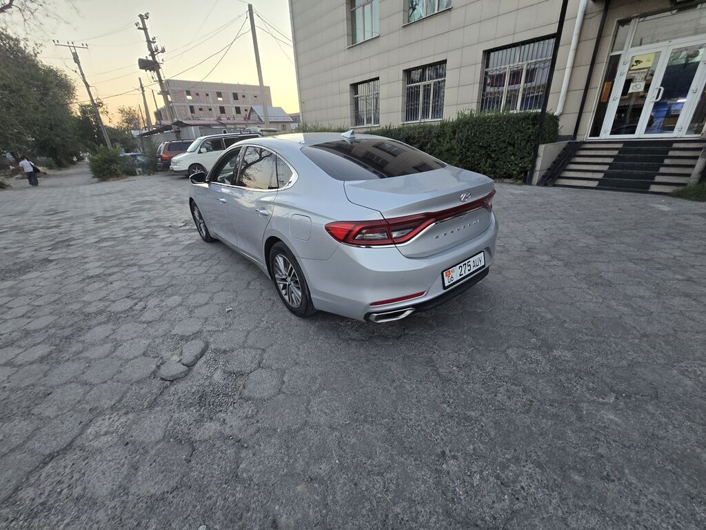 Hyundai Grandeur: 2018 г., 3 л, Автомат, Седан: фото 5