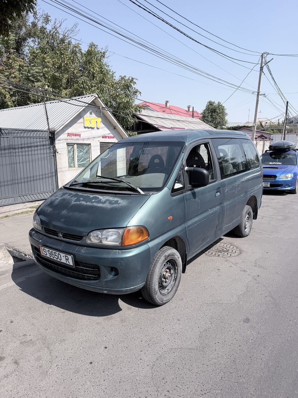 Mitsubishi Space Gear
