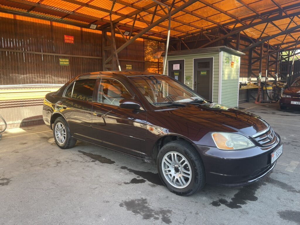 Honda Civic: 2001 г., 1.7 л, Автомат, Бензин, Седан: фото 2