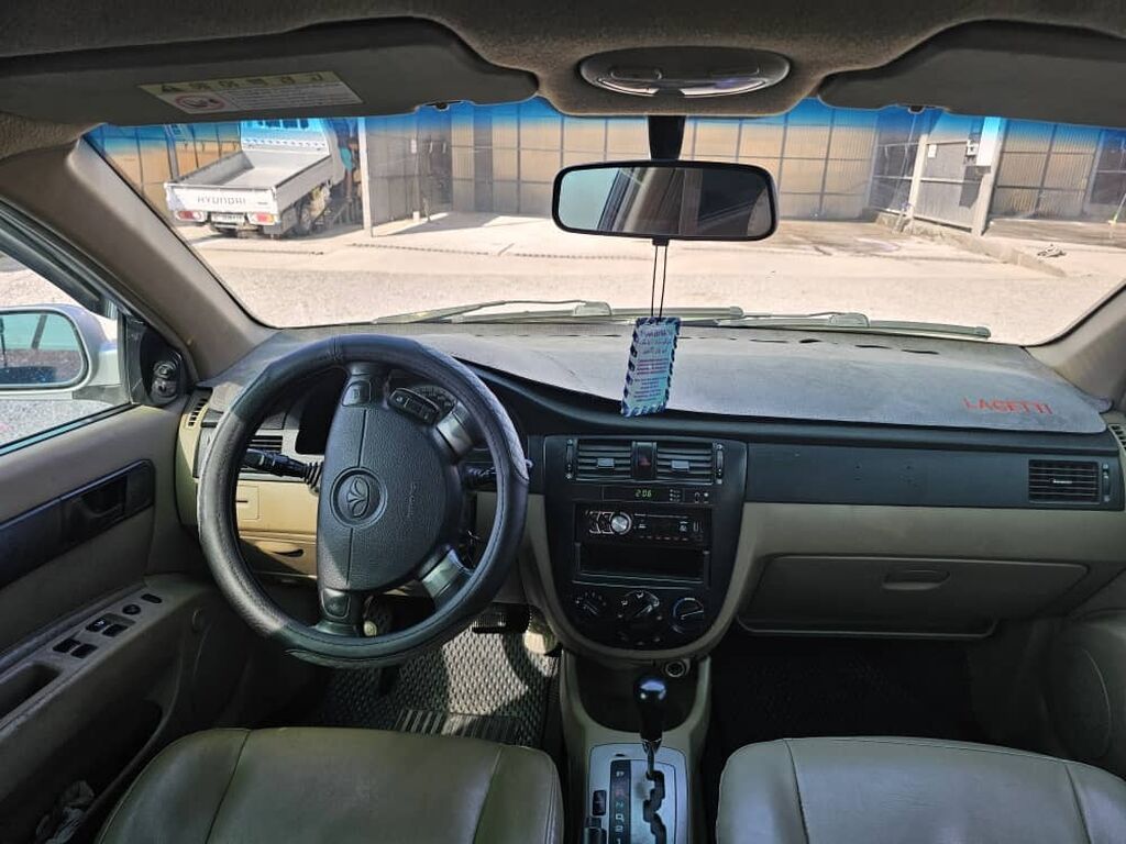 Chevrolet Lacetti: 2004 г., 1.6 л, Автомат, Бензин, Седан: фото 5