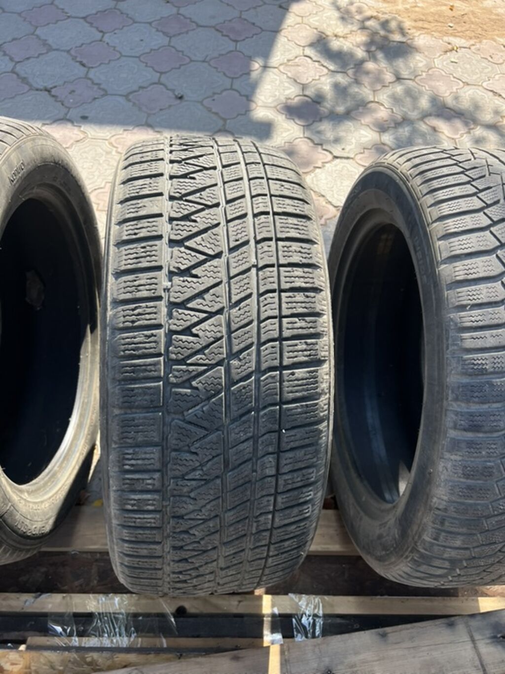 Комплект из 4 автомобильных шин R19, зимний: фото 4