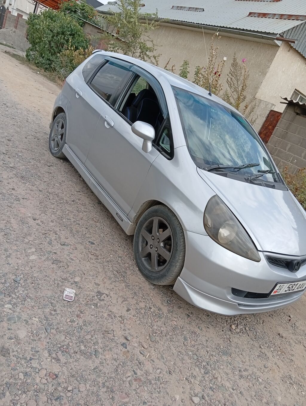 Honda Fit: 2002 г., 1.5 л, Вариатор, Бензин, Седан: фото 4