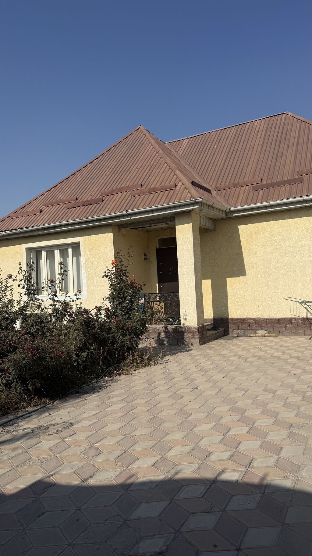 4 комнаты, 110 м², 414 соток, Бишкек, Ак-Ордо 3 ж/м Агентство недвижимости