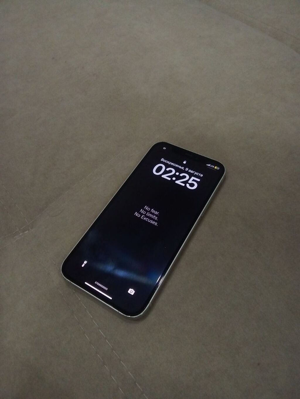 IPhone 12, Б/у, 64 ГБ, Белый: фото 2