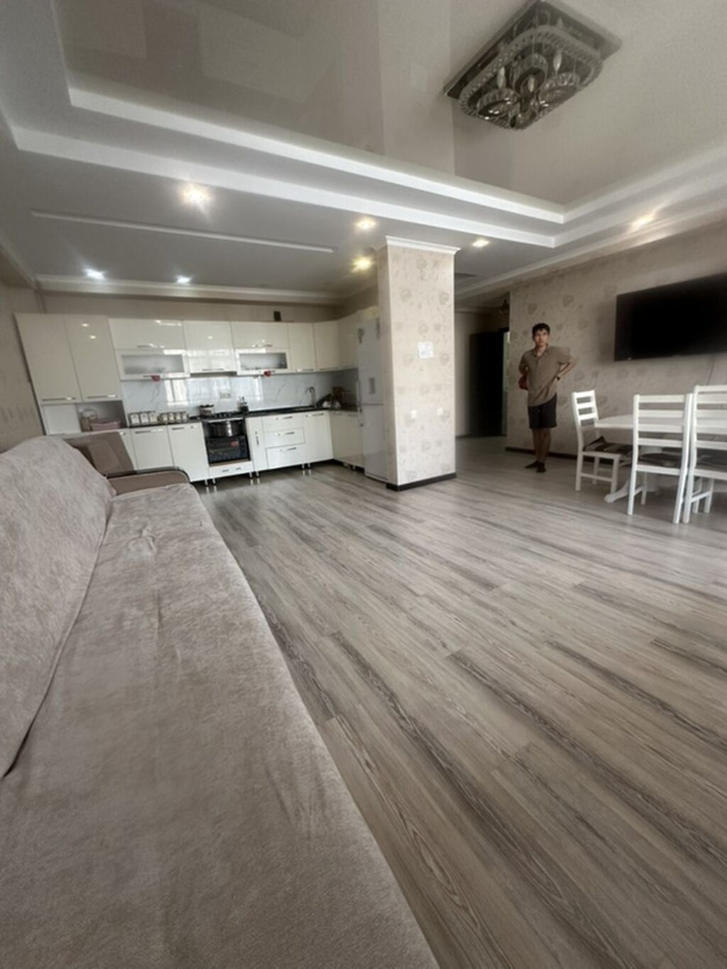 Продаю двухкомнатную квартиру 82 м² в 7 мкр, 7 этаж: фото 4