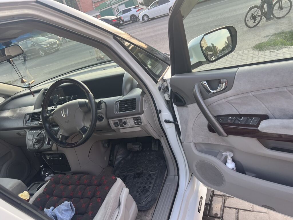 Honda Elysion: 2004 г., 2.4 л, Автомат, Бензин, Минивэн: фото 7