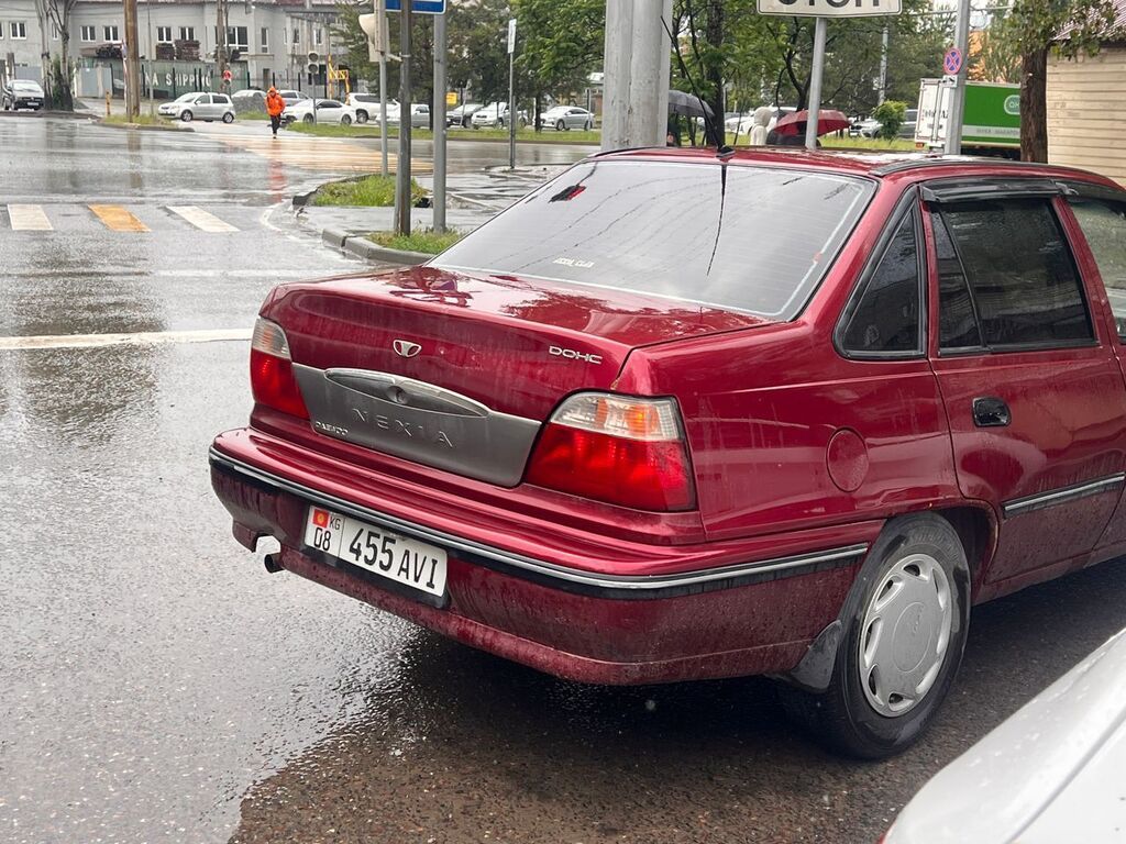 Daewoo Nexia: 2007 г., 1.5 л, Механика, Бензин, Седан: фото 3