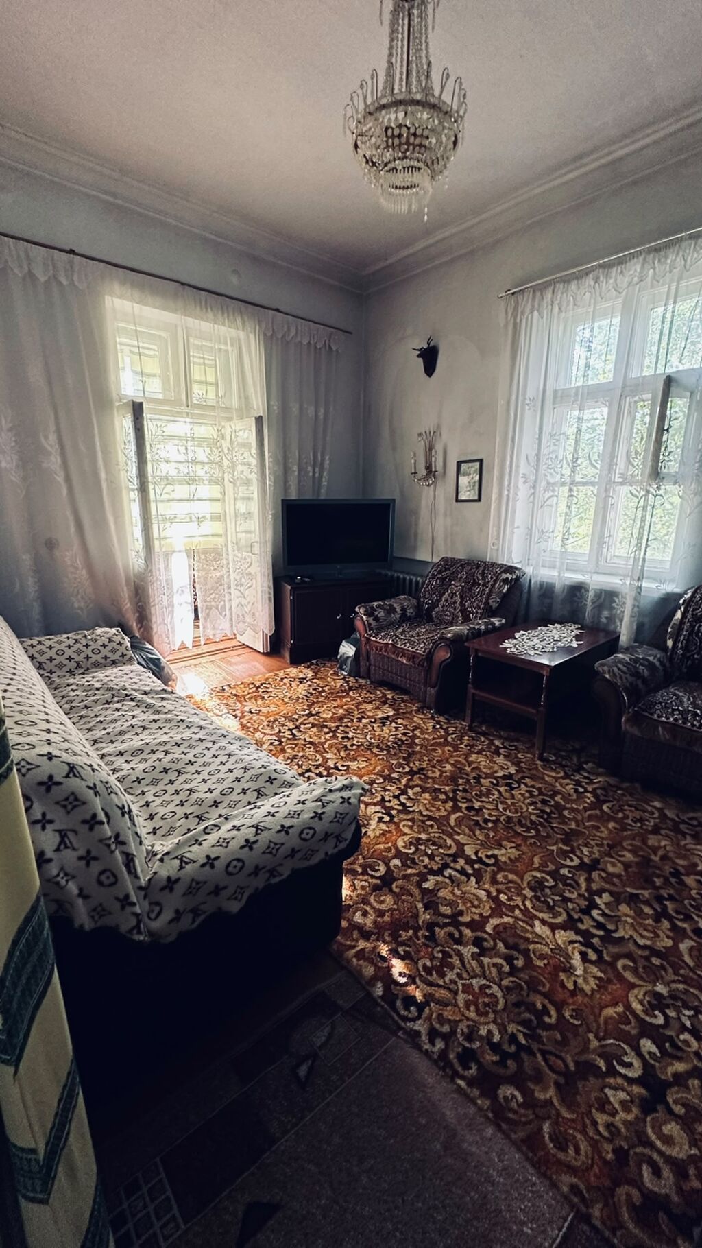 Продается двухкомнатная квартира с высокими потолками и классическим: фото 7