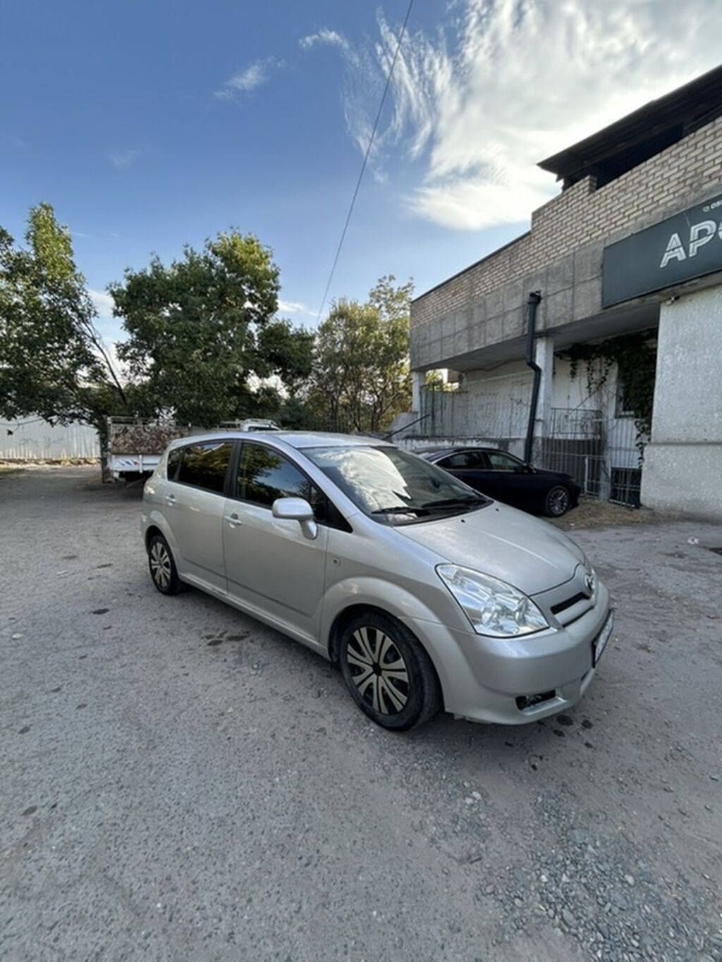 Toyota Corolla Verso: 2004 г., 1.8 л, Робот, Бензин, Хэтчбэк: фото 5