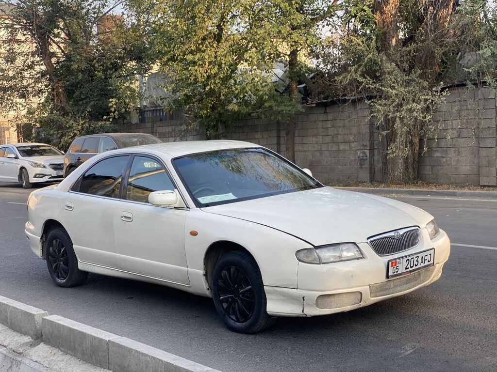 Mazda Millenia: 1998 г., 2 л, Автомат, Бензин, Седан: фото 5
