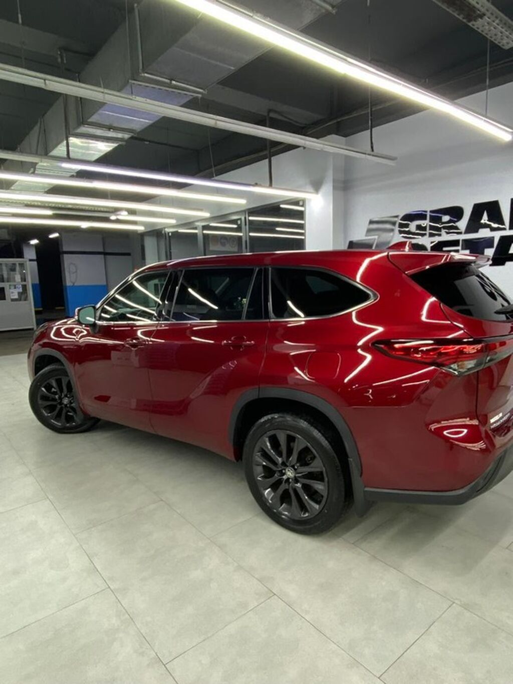 Toyota Highlander: 2020 г., 3.5 л, Автомат, Бензин, Кроссовер: фото 5