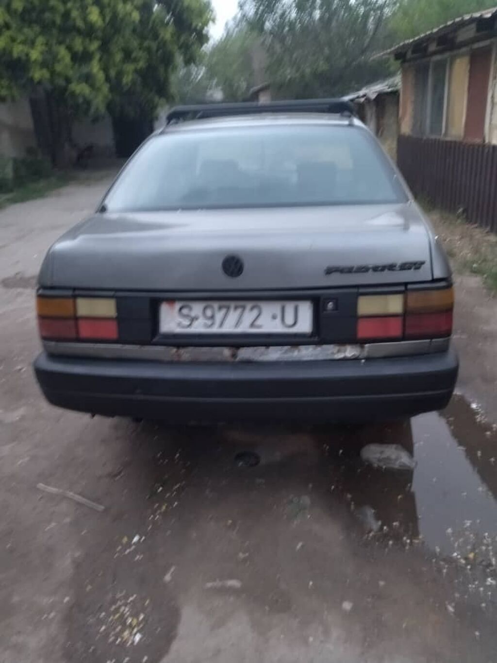 Volkswagen Passat: 1989 г., Механика, Седан: фото 4
