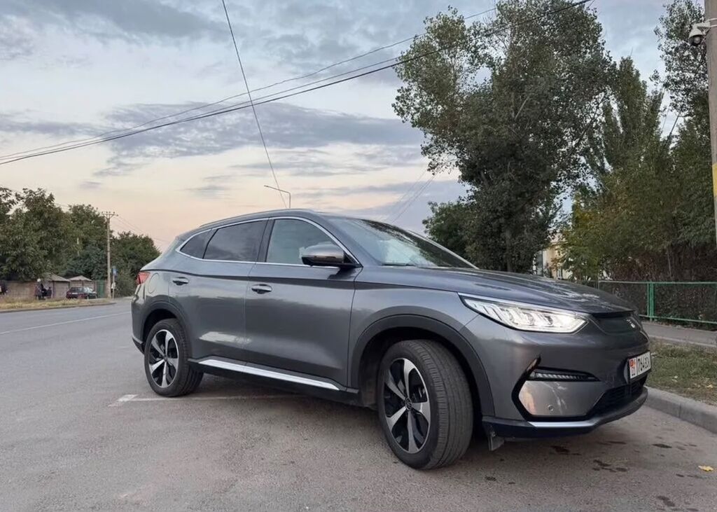 BYD Song EV: 2022 г., Электромобиль, Кроссовер: фото 3