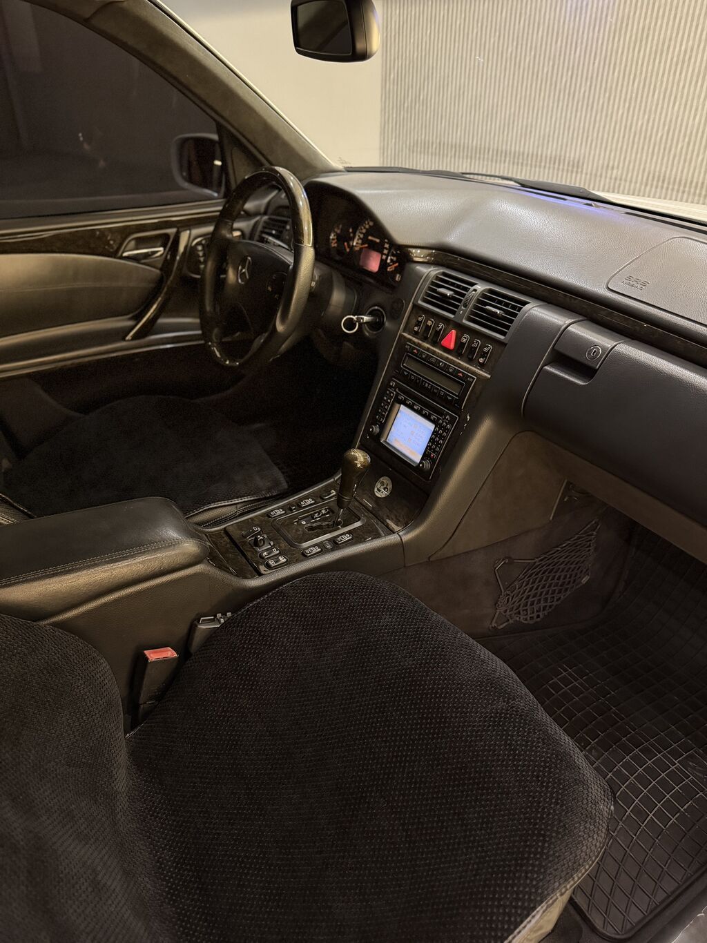 Mercedes-Benz E-класс AMG: 2001 г., 5.5 л, Автомат, Бензин, Седан: фото 7