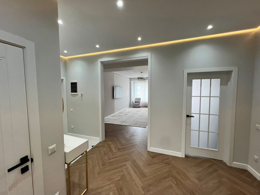 3 комнаты, 117 м², Ак-Кеме Элитка, 10 этаж, Дизайнерский ремонт: фото 4