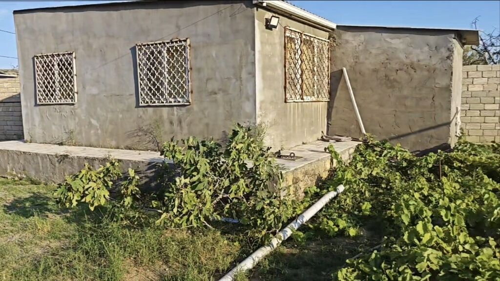 Salam öz torpağımdır Ləhişde 12-14 ci dalanda yerləşir. Kupçalıdı. 15