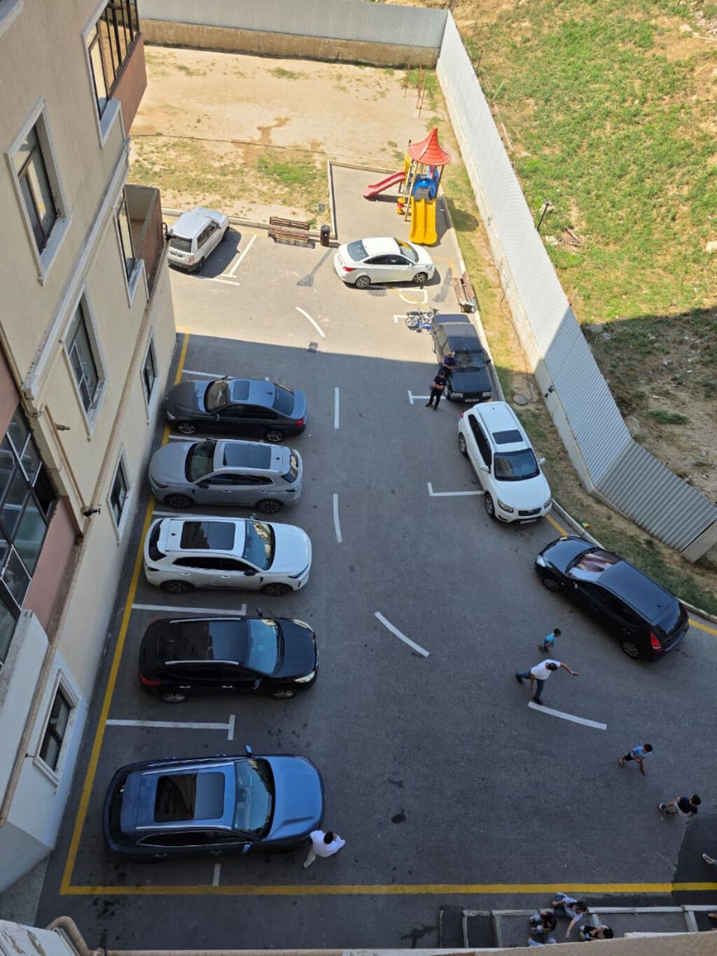 2 otaqlı, Yeni tikili, m. Həzi Aslanov, 97 kv. m