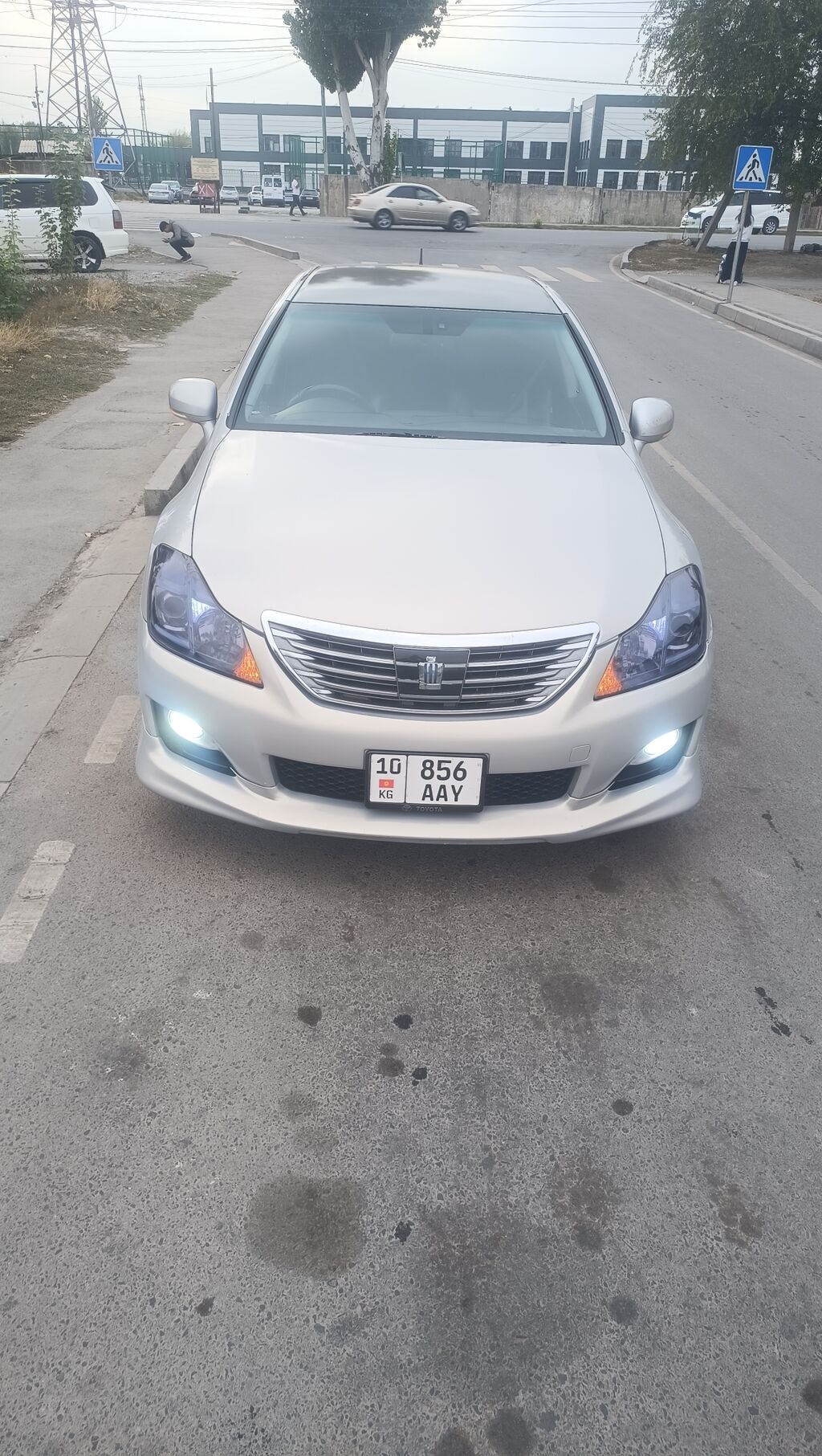 Toyota Crown: 2009 г., 3.5 л, Вариатор, Гибрид, Седан: фото 2