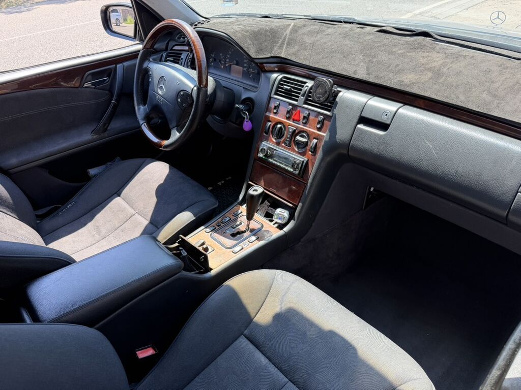 Mercedes-Benz E-Class: 2000 г., 3.2 л, Автомат, Бензин, Седан: фото 6