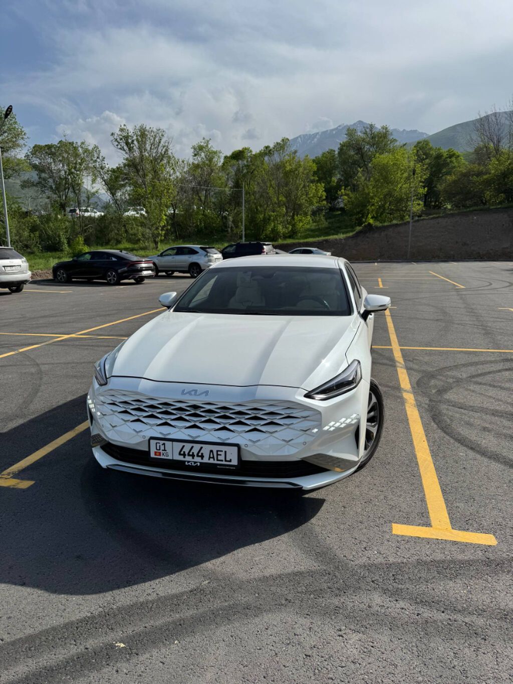 Kia K8: 2022 г., 1.6 л, Автомат, Гибрид, Седан: фото 2