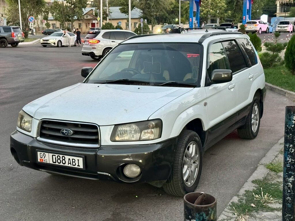 Subaru Forester: 2003 г., 2 л, Автомат, Бензин, Кроссовер: фото 3