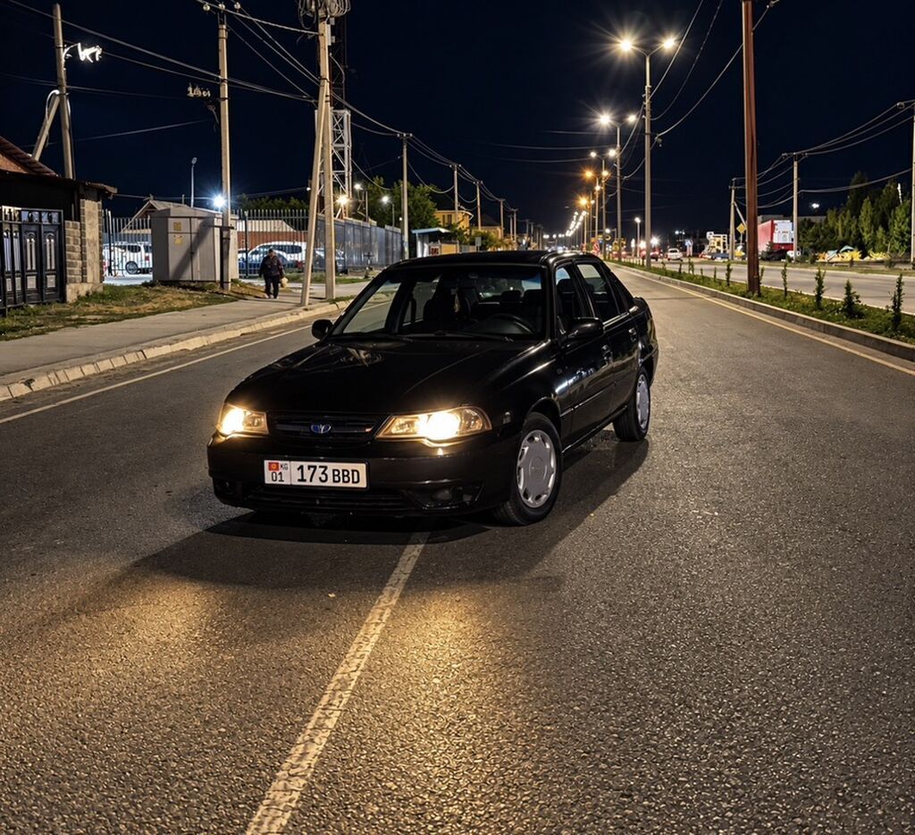 Daewoo Nexia: 2012 г., 1.5 л, Механика, Бензин, Седан: фото 1