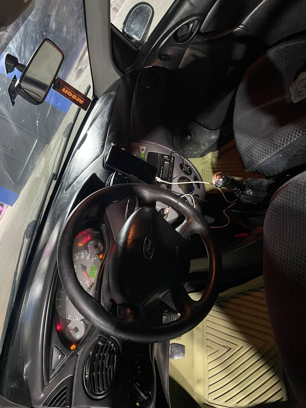Ford Focus: 2005 г., Механика, Бензин, Универсал: фото 8