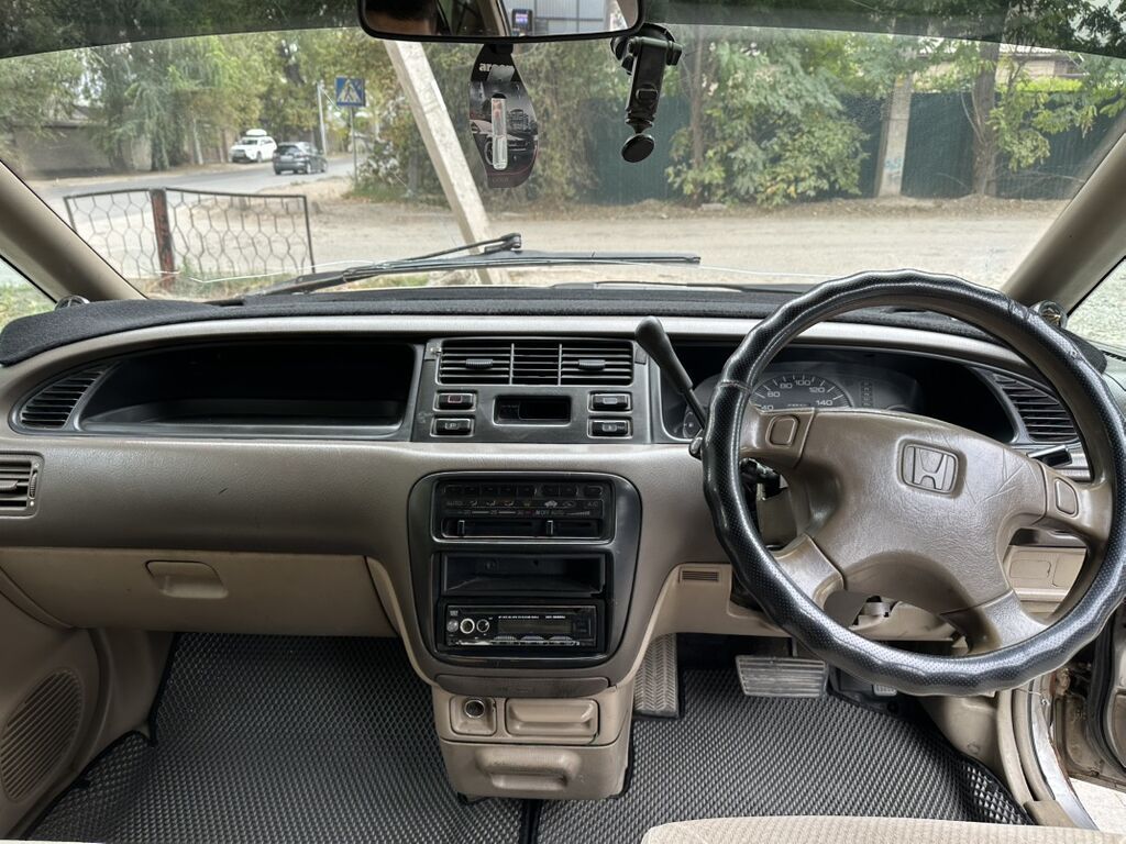 Honda Odyssey: 1996 г., 2.2 л, Автомат, Бензин, Минивэн: фото 5