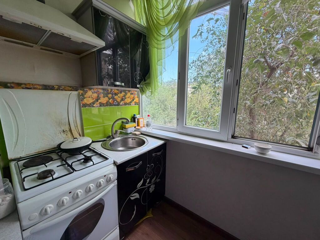 3 комнаты, 60 м², Золотой квадрат 106 серия, 3 этаж, Косметический ремонт: фото 5